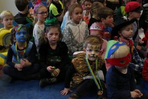 Bezoek basisscholen kindercarnaval
