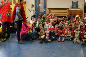Bezoek basisscholen kindercarnaval