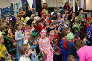 Bezoek basisscholen kindercarnaval