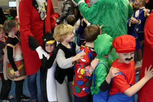 Bezoek basisscholen kindercarnaval