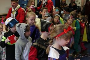 Bezoek basisscholen kindercarnaval