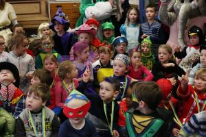 Bezoek basisscholen kindercarnaval