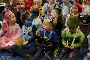 Bezoek basisscholen kindercarnaval