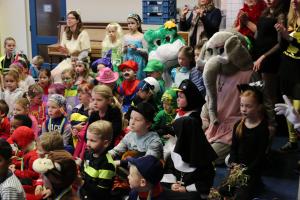 Bezoek basisscholen kindercarnaval