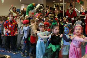 Bezoek basisscholen kindercarnaval