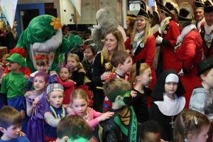 Bezoek basisscholen kindercarnaval