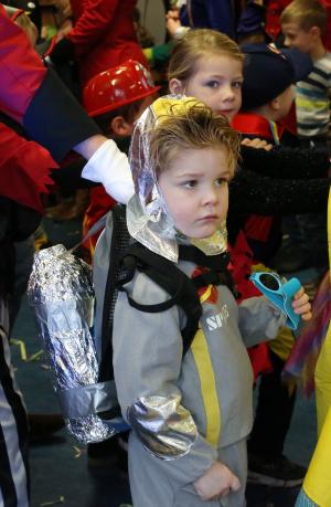 Bezoek basisscholen kindercarnaval