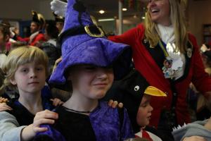 Bezoek basisscholen kindercarnaval