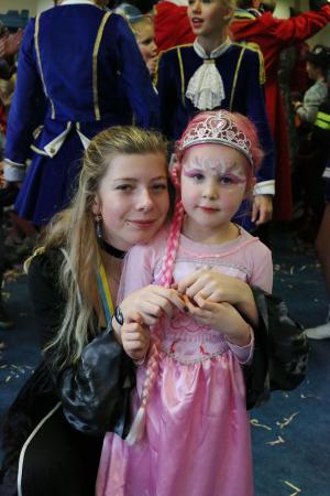 Bezoek basisscholen kindercarnaval