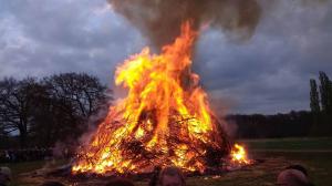 Paasvuren Delden en Deldenerbroek