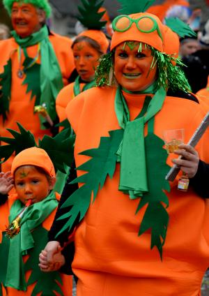 Optocht Kindercarnaval Delden