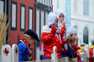 Optocht Kindercarnaval Delden