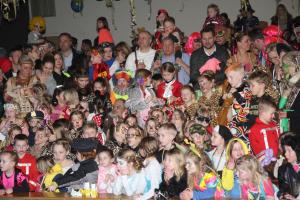 Feest sporthal Kindercarnaval 2017