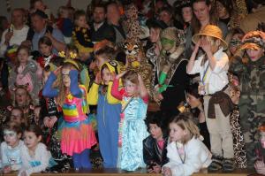 Feest sporthal Kindercarnaval 2017