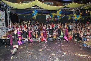 Feest sporthal Kindercarnaval 2017