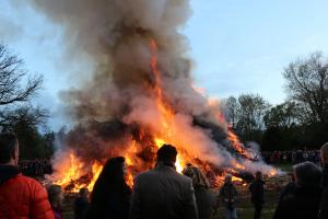 Paasvuren Delden en Deldenerbroek