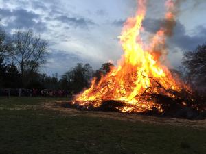 Paasvuren Delden en Deldenerbroek