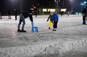 IJsbaan Delden blijft op dinsdag gesloten &ndash; IJsclub vestigt hoop op donderdag en vrijdag