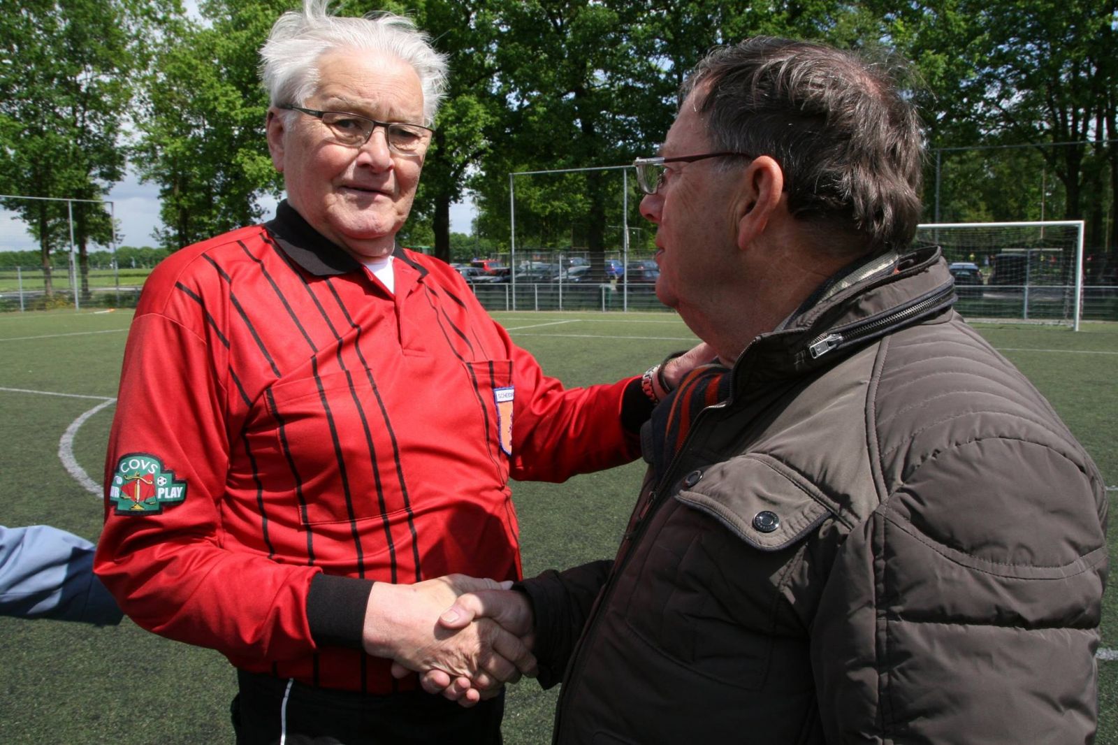 Veel waardering voor lange carrière scheidsrechter Herman Efftink
